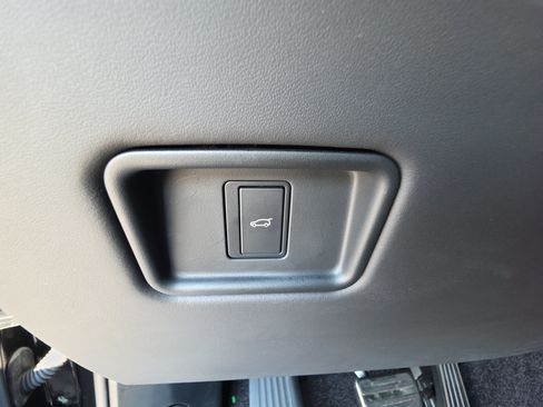 Certified 2024 Land Rover Range Rover SE AWD/4WD image 14