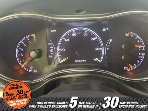 Used 2018 Jeep Grand Cherokee Laredo image 28