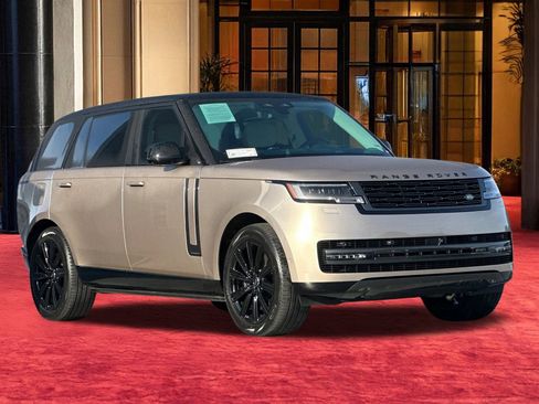 Used 2024 Land Rover Range Rover Long Wheelbase Autobiography image 8