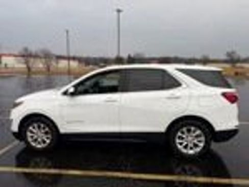 Certified 2021 Chevrolet Equinox LT image 3