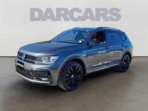 Used 2021 Volkswagen Tiguan SE R-Line image 3