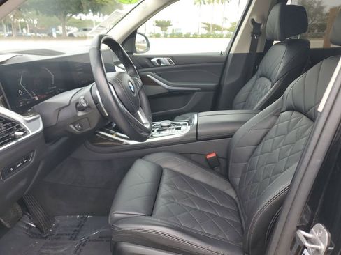 Used 2024 BMW X7 xDrive40i image 22