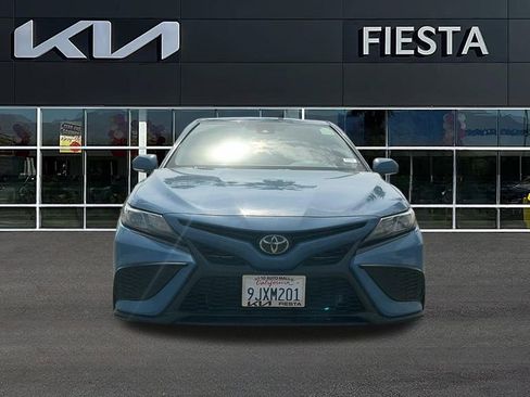 Used 2024 Toyota Camry SE w/ Convenience Package image 3