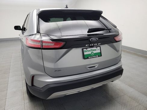 Used 2023 Ford Edge SEL image 6