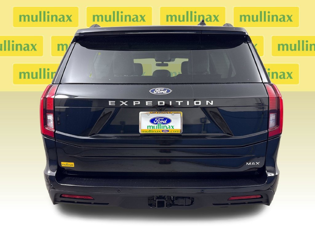 New 2027 Ford Expedition Max Active RWD image 9