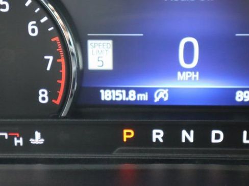 Used 2024 Ford Explorer Limited image 41