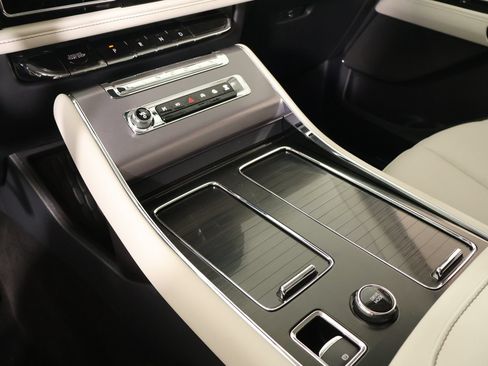 New 2026 Lincoln Aviator 2WD image 8