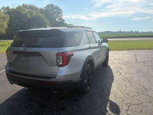Used 2023 Ford Explorer ST-Line w/ Class IV Trailer Tow Package AWD/4WD image 11