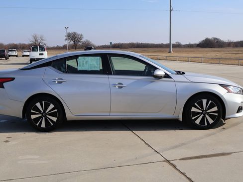 Used 2021 Nissan Altima 2.5 SL image 5