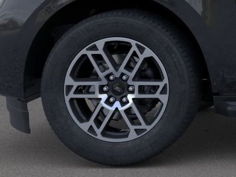 New 2026 Ford Expedition Active image 19