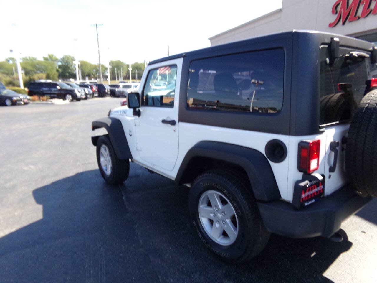 Used 2013 Jeep Wrangler Sport w/ Connectivity Group AWD/4WD image 30