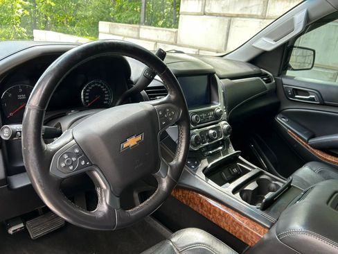 Used 2015 Chevrolet Tahoe LTZ AWD/4WD image 3