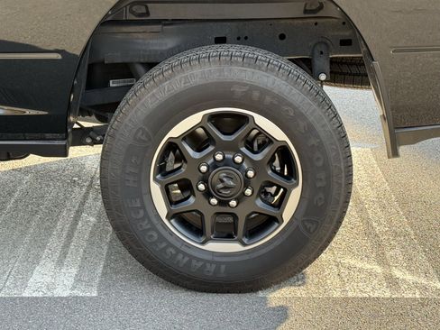 Used 2025 RAM 2500 Laramie image 10