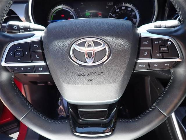 Certified 2021 Toyota Highlander Platinum AWD/4WD image 20