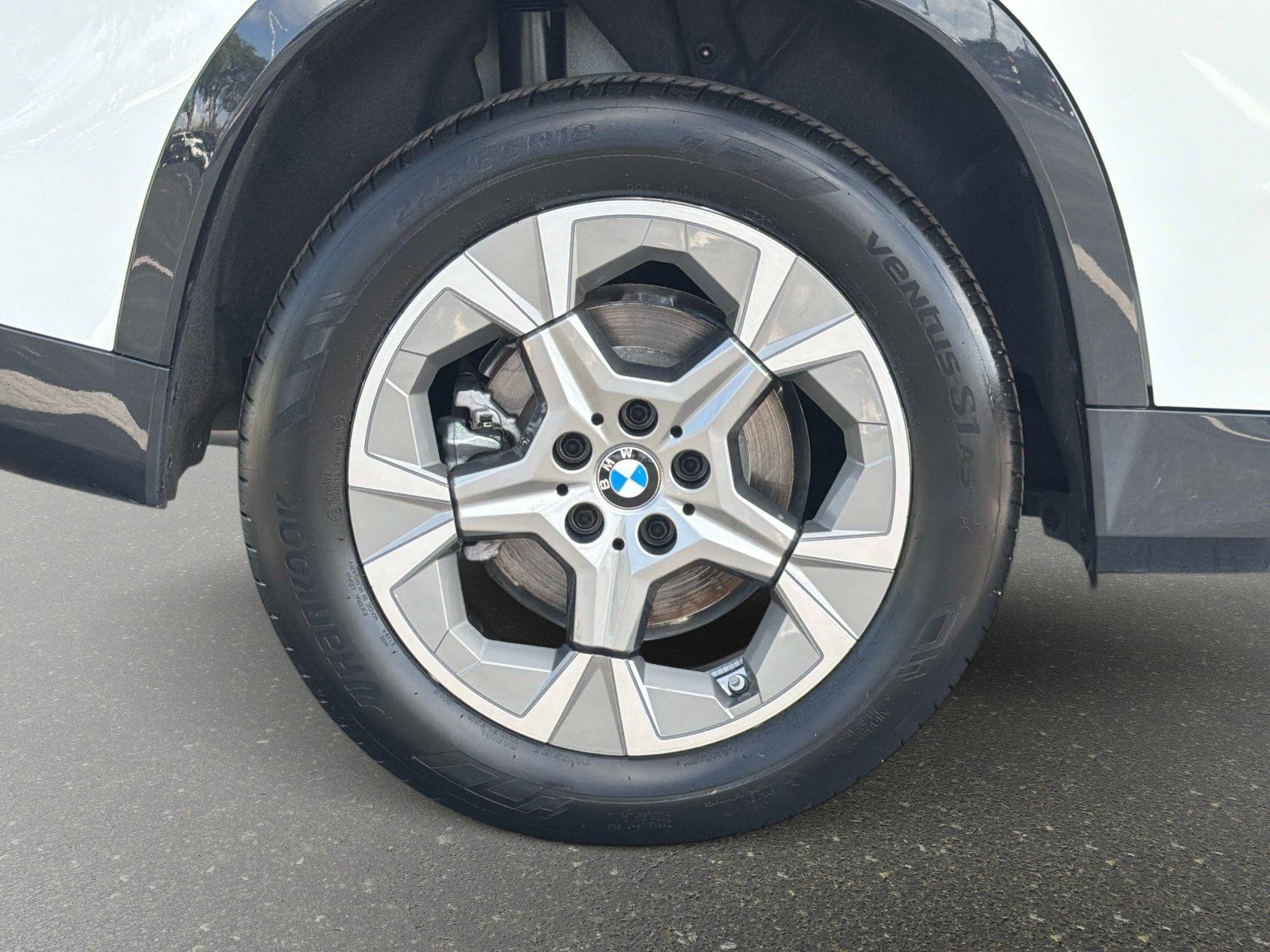 Used 2026 BMW X1 xDrive28i AWD/4WD image 18