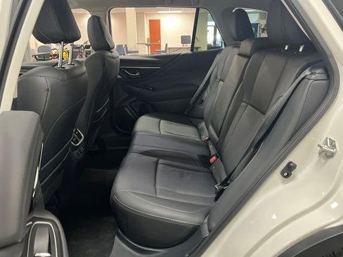 Used 2025 Subaru Outback Limited image 28