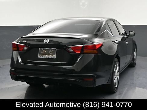 Used 2022 Nissan Altima 2.5 S FWD image 4
