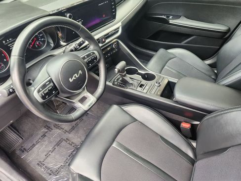 Used 2023 Kia K5 GT-Line image 2