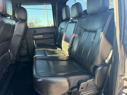 Used 2012 Ford F250 Lariat w/ Chrome Pkg image 28