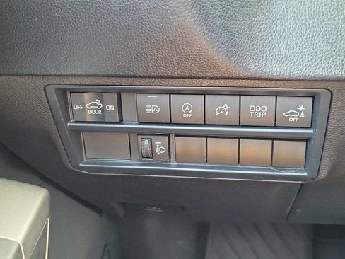 Used 2024 Toyota Tundra SR5 w/ SR5 Convenience Package AWD/4WD image 22