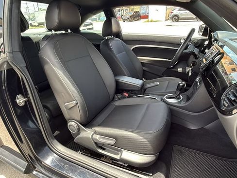 Used 2016 Volkswagen Beetle 1.8T FWD image 32