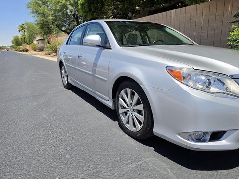 Used 2011 Toyota Avalon Limited FWD image 15
