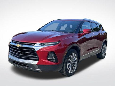Used 2022 Chevrolet Blazer Premier w/ LPO, Cargo Package FWD image 2