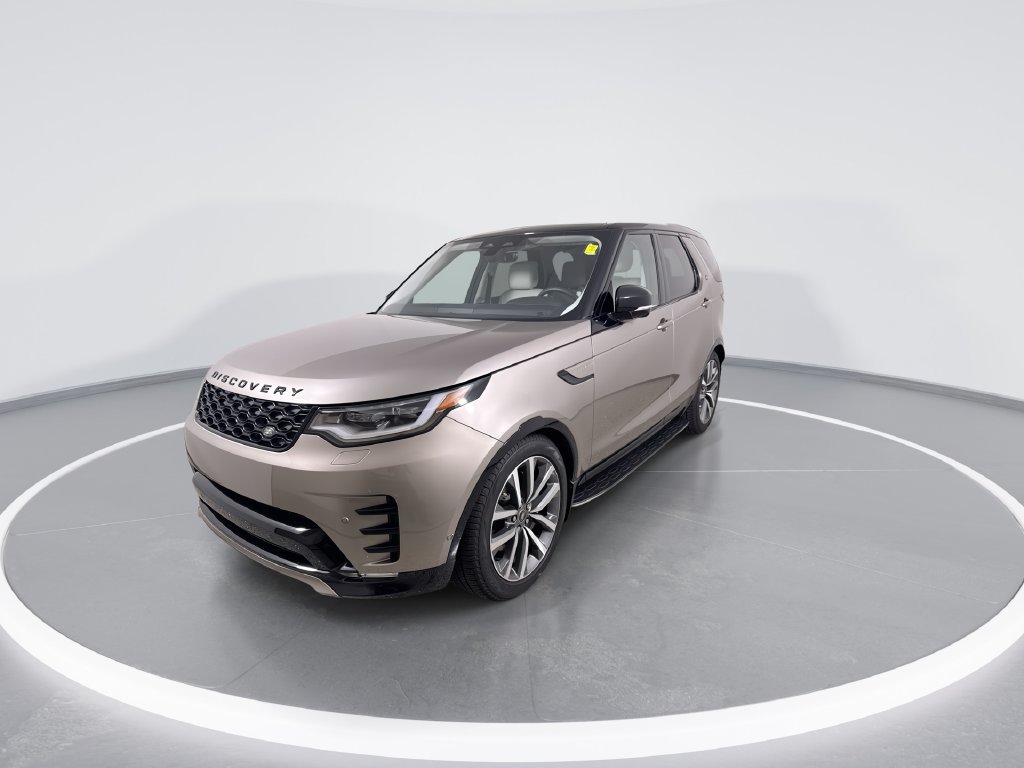 Used 2025 Land Rover Discovery Dynamic SE AWD/4WD image 4