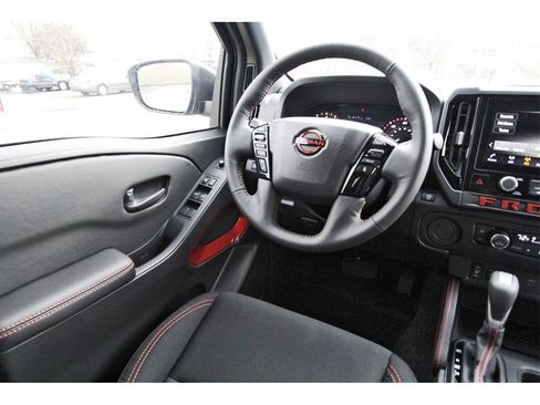 New 2026 Nissan Frontier Pro-X w/ Pro-X Convenience Package image 8