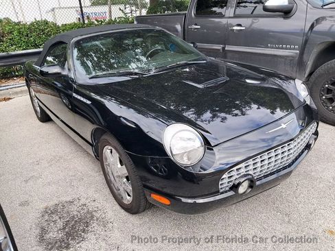 Used 2002 Ford Thunderbird image 2