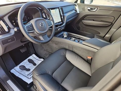 Certified 2025 Volvo XC60 B5 Core w/ Climate Package image 9