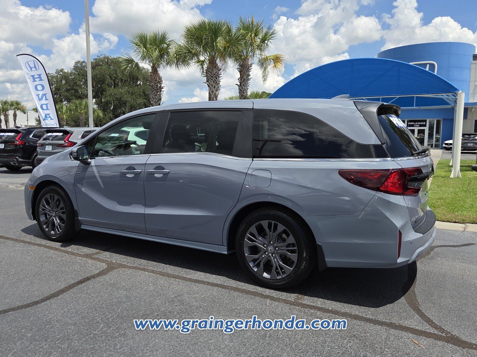 Certified 2026 Honda Odyssey Touring image 3