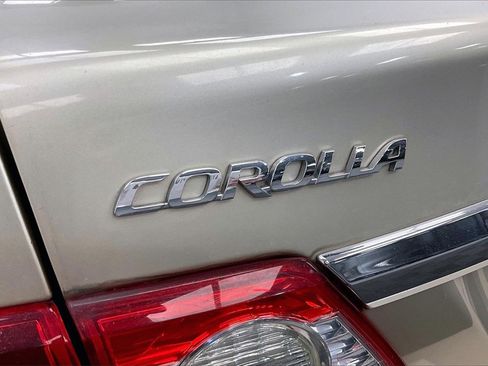 Used 2013 Toyota Corolla LE image 24