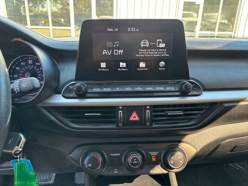 Used 2020 Kia Forte LXS image 16