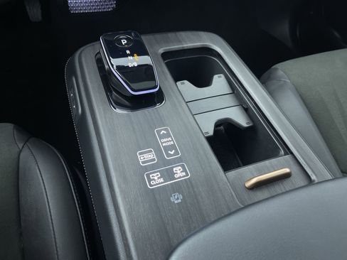 Certified 2024 Nissan Ariya AWD image 22