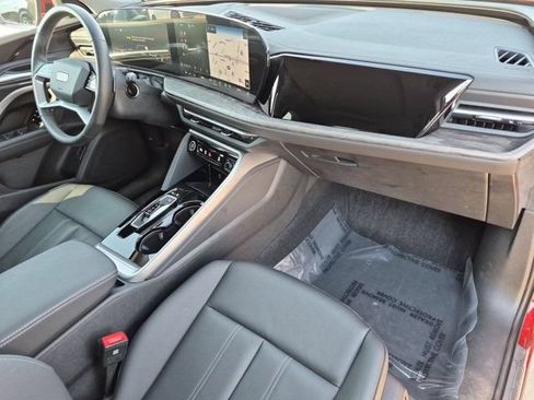 Certified 2025 Audi Q5 Premium w/ Convenience Package AWD/4WD image 20
