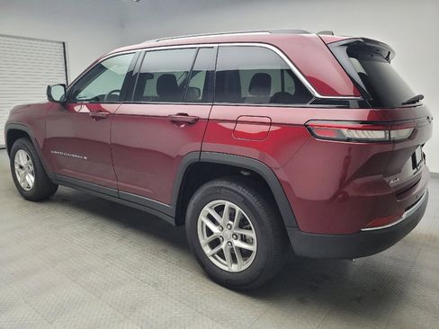 Used 2023 Jeep Grand Cherokee Laredo w/ Trailer Tow Prep Group (B) AWD/4WD image 3