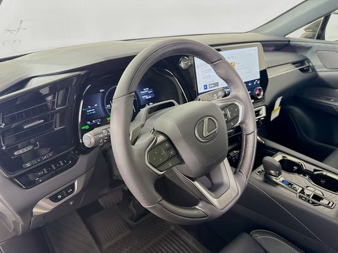 New 2026 Lexus RX 450h AWD w/ Convenience Package image 9