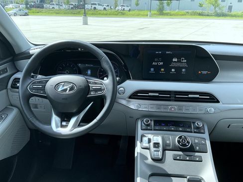 Used 2020 Hyundai Palisade SEL w/ Premium Package AWD/4WD image 14