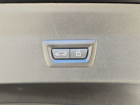 Used 2023 BMW X4 M40i image 16