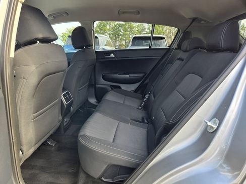 Used 2021 Kia Sportage LX image 36
