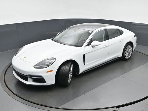 Used 2017 Porsche Panamera 4S w/ Premium Package Plus image 32