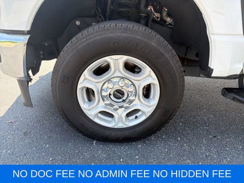 Used 2025 Ford F250 XLT AWD/4WD image 28
