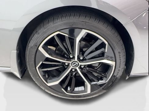 Used 2023 Nissan Altima 2.5 SR w/ SR Premium Package AWD/4WD image 14