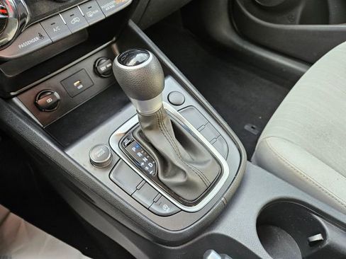 Used 2023 Hyundai Kona SEL image 29