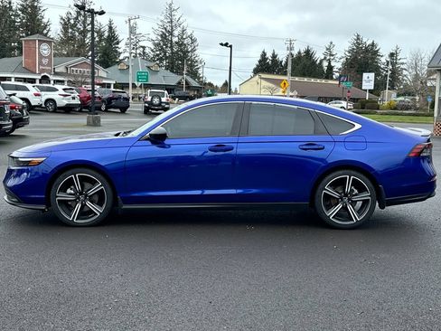 Used 2023 Honda Accord Sport image 3