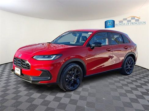 Used 2023 Honda HR-V Sport image 3