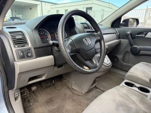 Used 2011 Honda CR-V LX image 17
