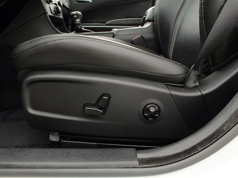 Used 2021 Dodge Charger SXT w/ Leather Interior Group image 16