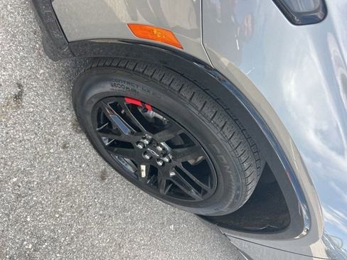 Used 2023 Chevrolet Traverse Premier w/ Redline Edition image 2